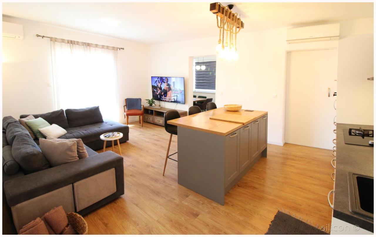 Apartman Silicon Primošten Buitenkant foto